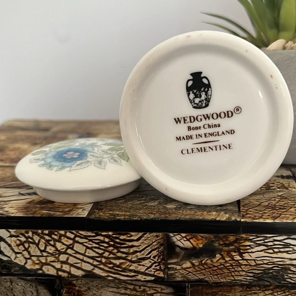 WEDGWOOD Bone China Clementine Pill Box - Picture 7 of 9